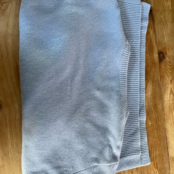 Kerri Rosenthal sweater. - Picture 5 of 5